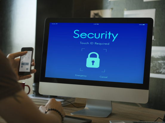 IT bezpečnosť pri online účtovníctve: ako sa vyhnúť hrozbám?