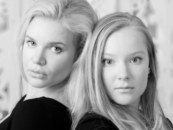 Karolína a Doris Kedrové (Twin-Set) - Sestry, ktoré obliekajú Bratislavu