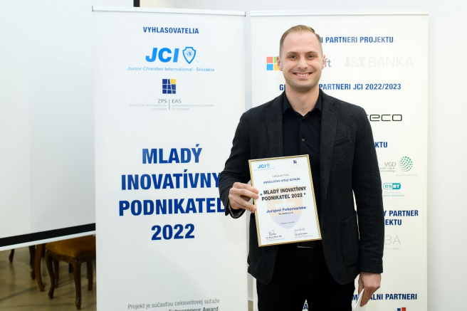 Víťaz súťaže Mladý inovatívny podnikateľ 2022 Juraj Fehervari. Zdroj: JCI Slovensko