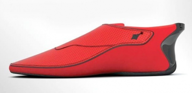 Červené topánky Lechal s inovatívnymi vložkami. Zdroj: businessinsider.com