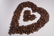 Ekologické jednorazové poháre na kávu, ktoré aj zasýtia